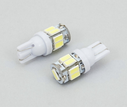 Светодиодная led лампочка 12V T10-5730-9SMD(7073)